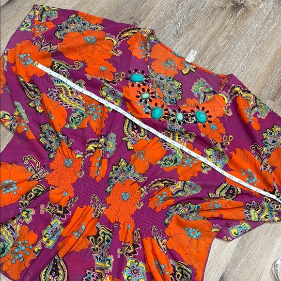 VINTAGE Victoria’s Secret Tunic Top XSBoho Paisley Floral Print, BeadedNeckline. - Picture 9 of 13